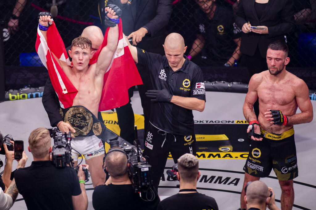 Stor dansk OKTAGON-triumf: Mågård stopper hjemmebanehelt i main event-brag