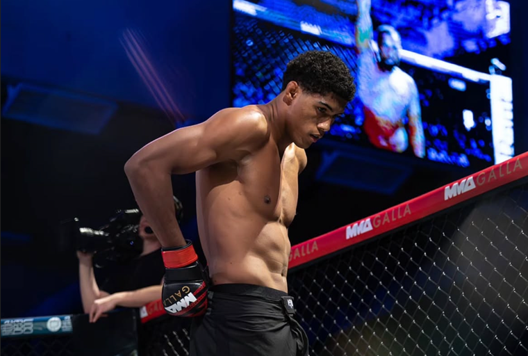 ‘Stay tuned for fightnews’: Dansk stortalent skal følge op på vanvidsknockout